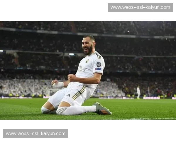 维尼修斯点球梅开二度，巴西边锋成为皇马进攻核心