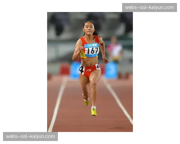 短道赛（XCC）卢尔德站：激烈冲刺，Schurter以一车胎优势险胜